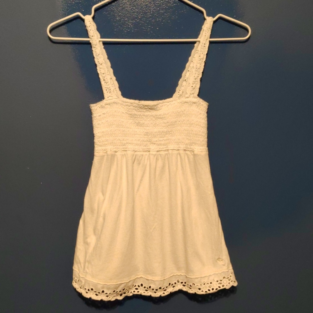 3/ $25 A&F tank top